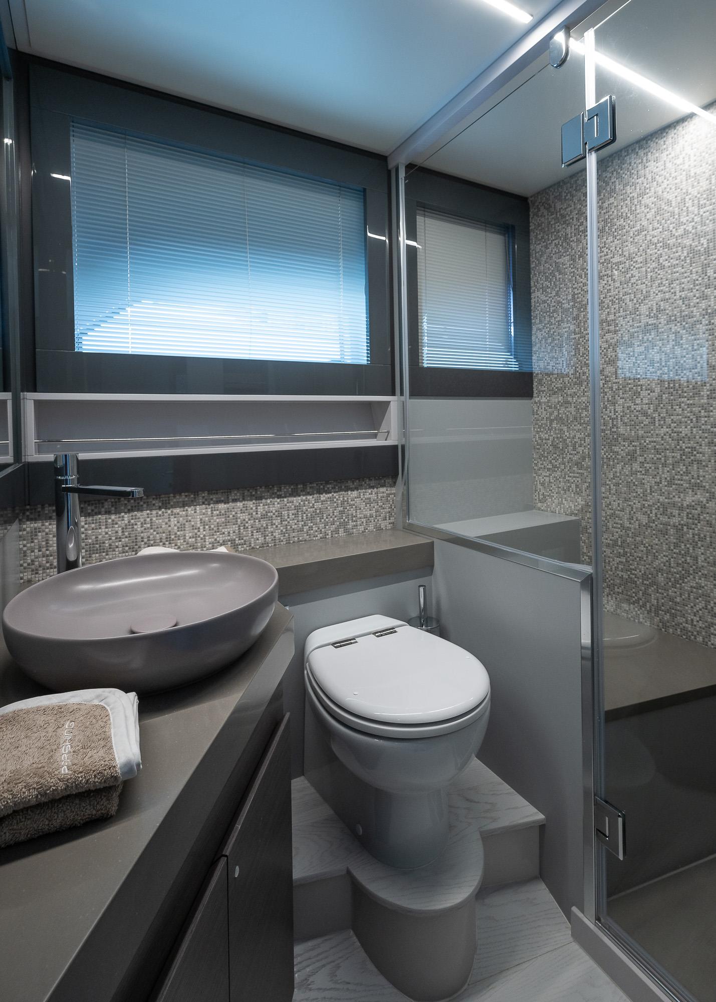 2023 PERSHING 5X IPS 